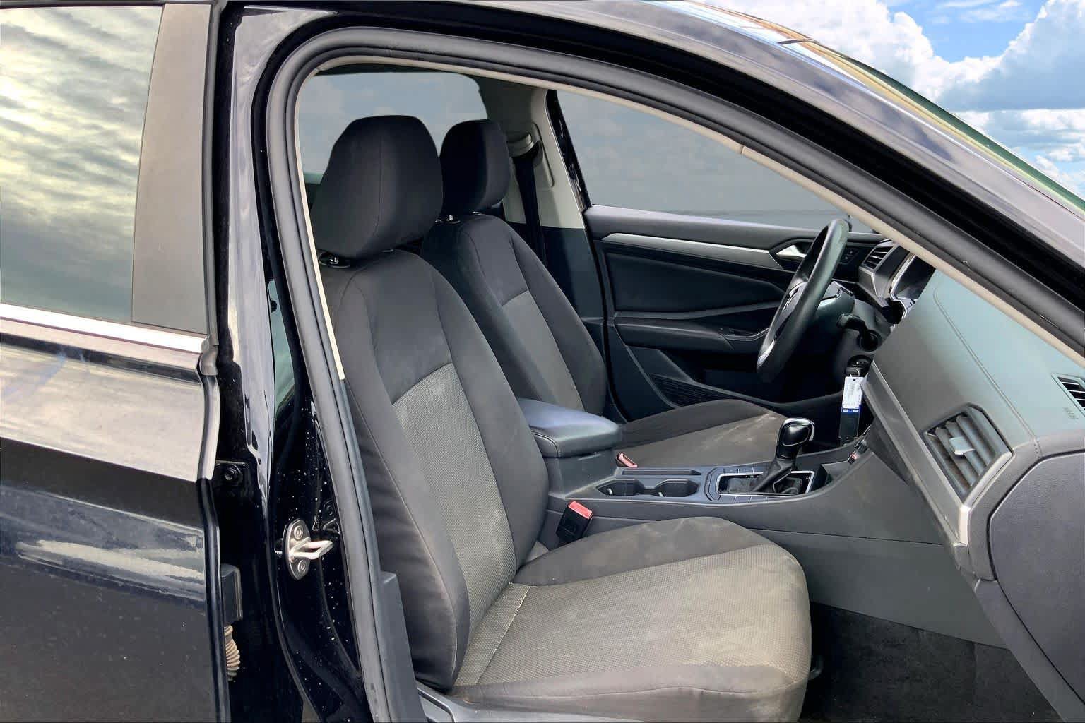 Used 2019 Volkswagen Jetta S w/ Driver Assistance Package FWD image 13