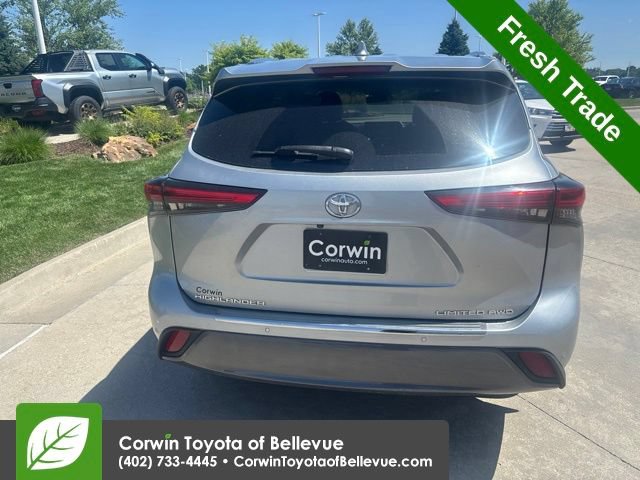 Used 2021 Toyota Highlander Limited w/ Protection Package #3 (TMS) AWD/4WD image 5