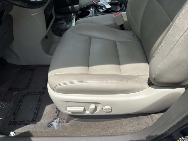 Used 2019 Toyota Sienna XLE w/ XLE Navigation Package FWD image 15