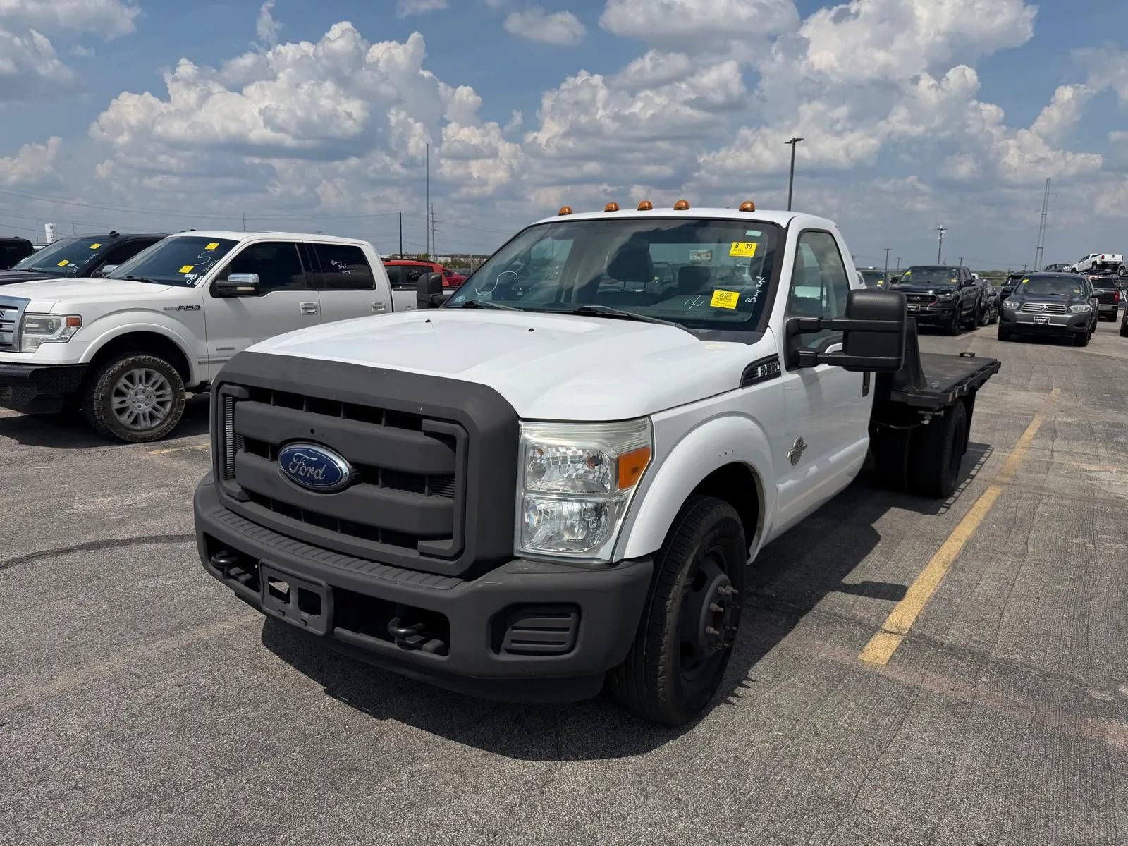 Used 2014 Ford F350 XL w/ Trailer Tow Package RWD image 3