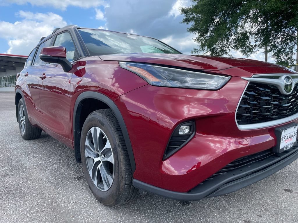 Used 2026 Toyota Highlander XLE AWD/4WD image 10