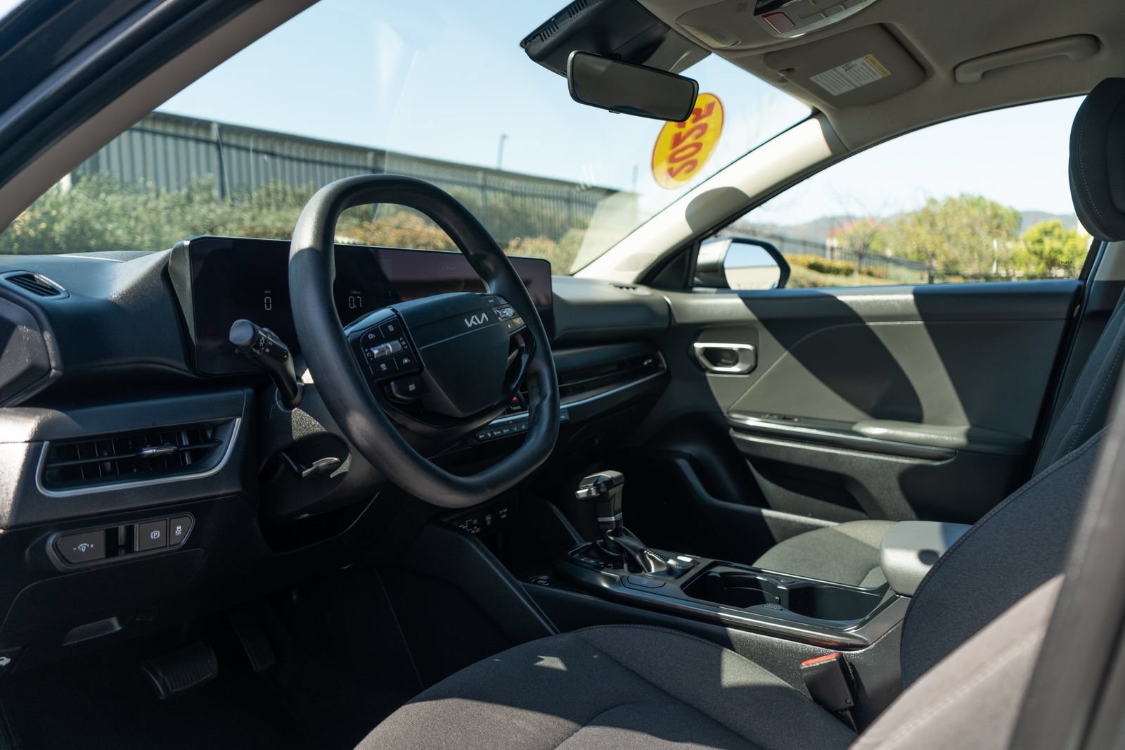 Used 2025 Kia K4 FWD image 17