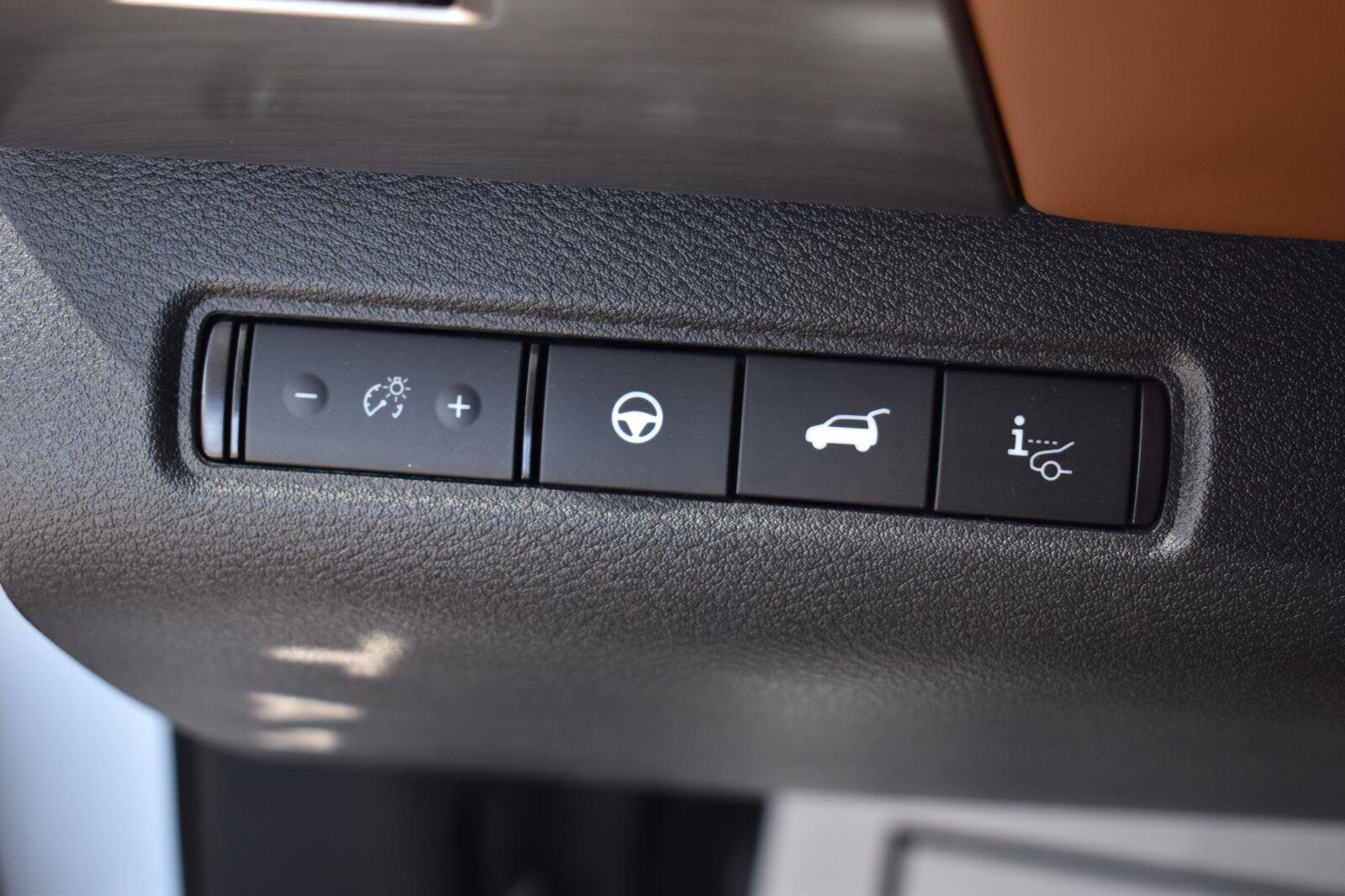 Used 2025 Nissan Pathfinder Platinum w/ Cargo Package FWD image 49