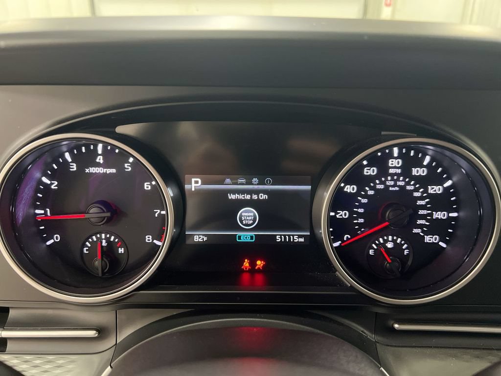 Used 2023 Kia Carnival LX FWD image 12