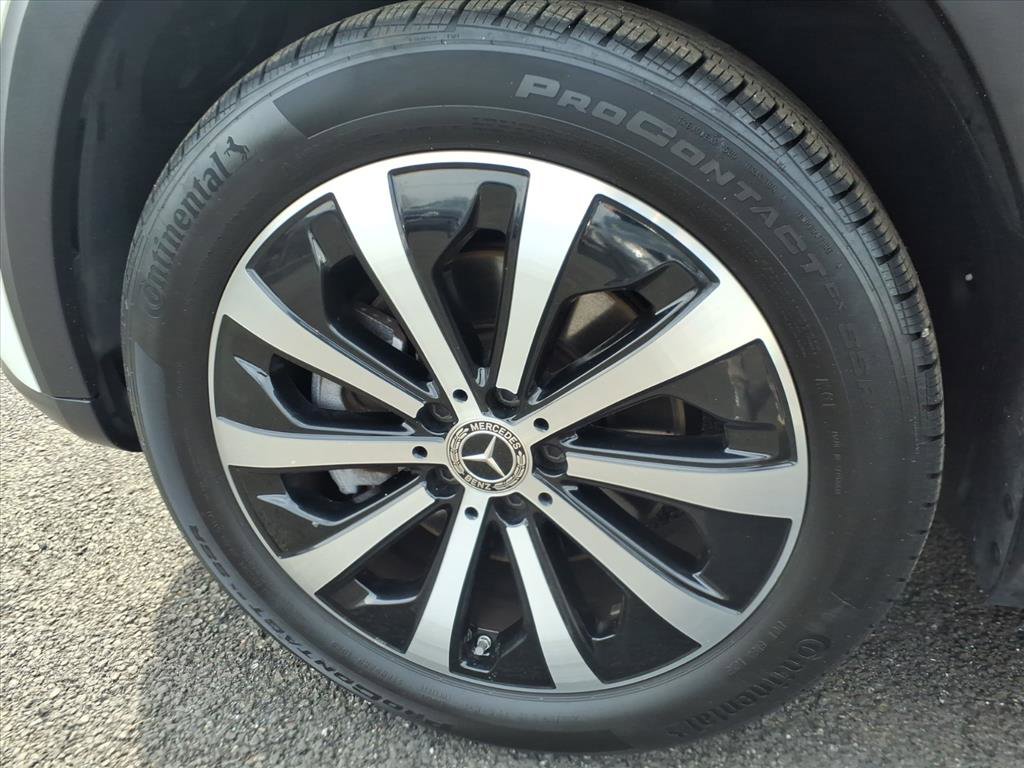 Used 2022 Mercedes-Benz GLB 250 4MATIC image 9