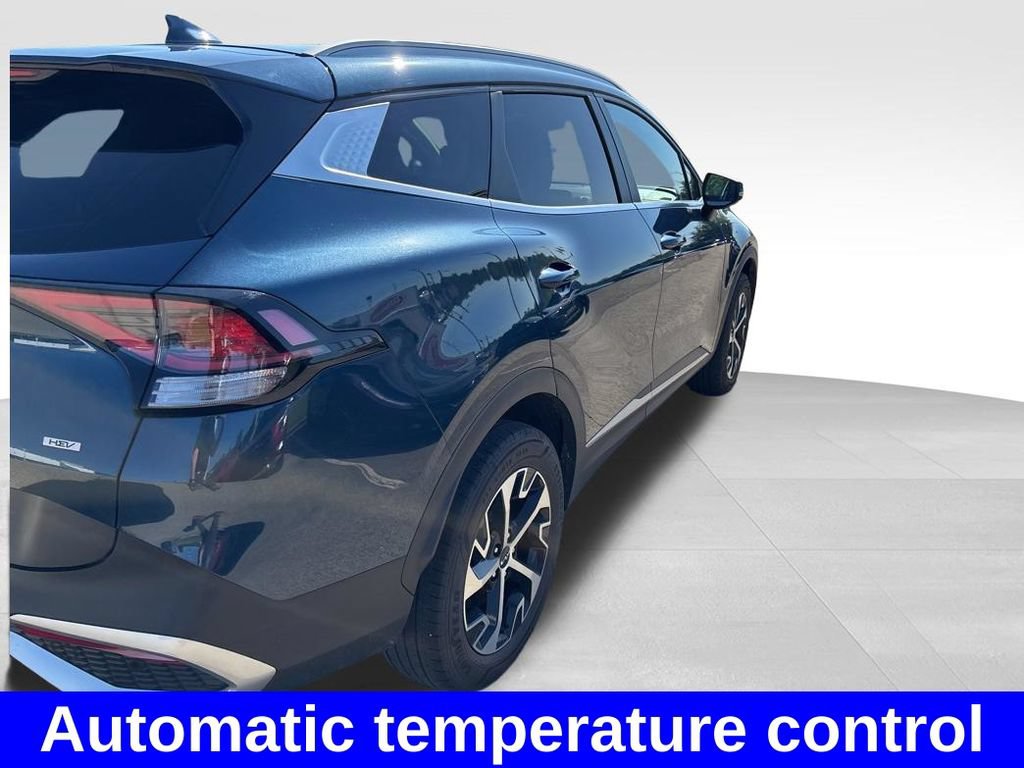 Used 2023 Kia Sportage EX AWD/4WD image 6
