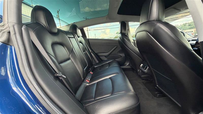Used 2019 Tesla Model 3 Long Range AWD/4WD image 38