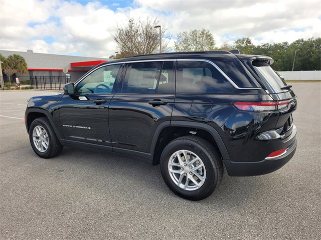 New 2025 Jeep Grand Cherokee Laredo X image 11