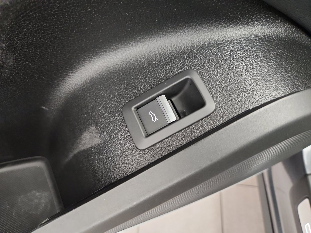 Used 2023 Audi Q5 2.0T Premium Plus w/ Premium Plus Package image 12