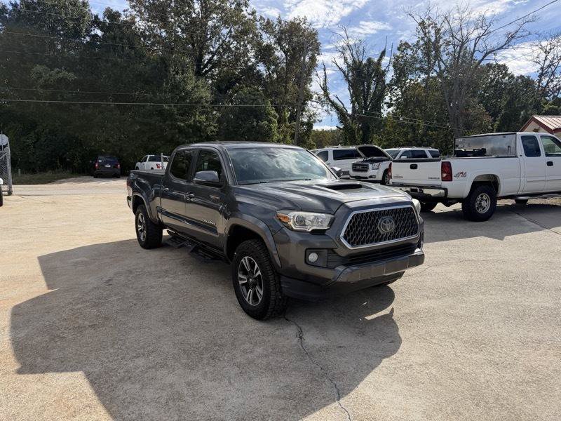 Used 2019 Toyota Tacoma TRD Sport w/ Technology Package AWD/4WD image 7
