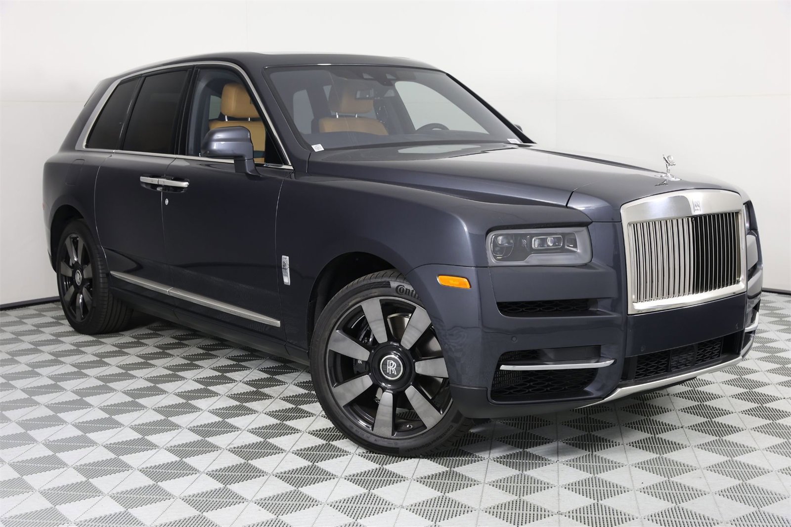 Certified 2024 Rolls-Royce Cullinan image 9
