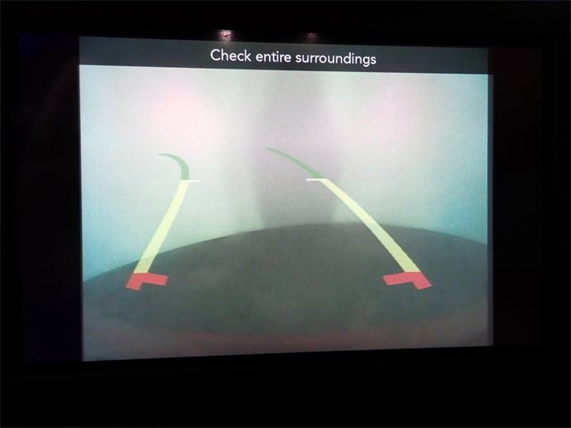 Used 2019 Chrysler Pacifica Touring-L image 3