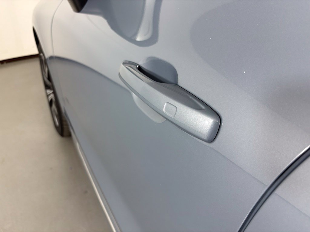 Used 2023 Volvo XC60 B5 Plus w/ Protection Package Premier FWD image 12