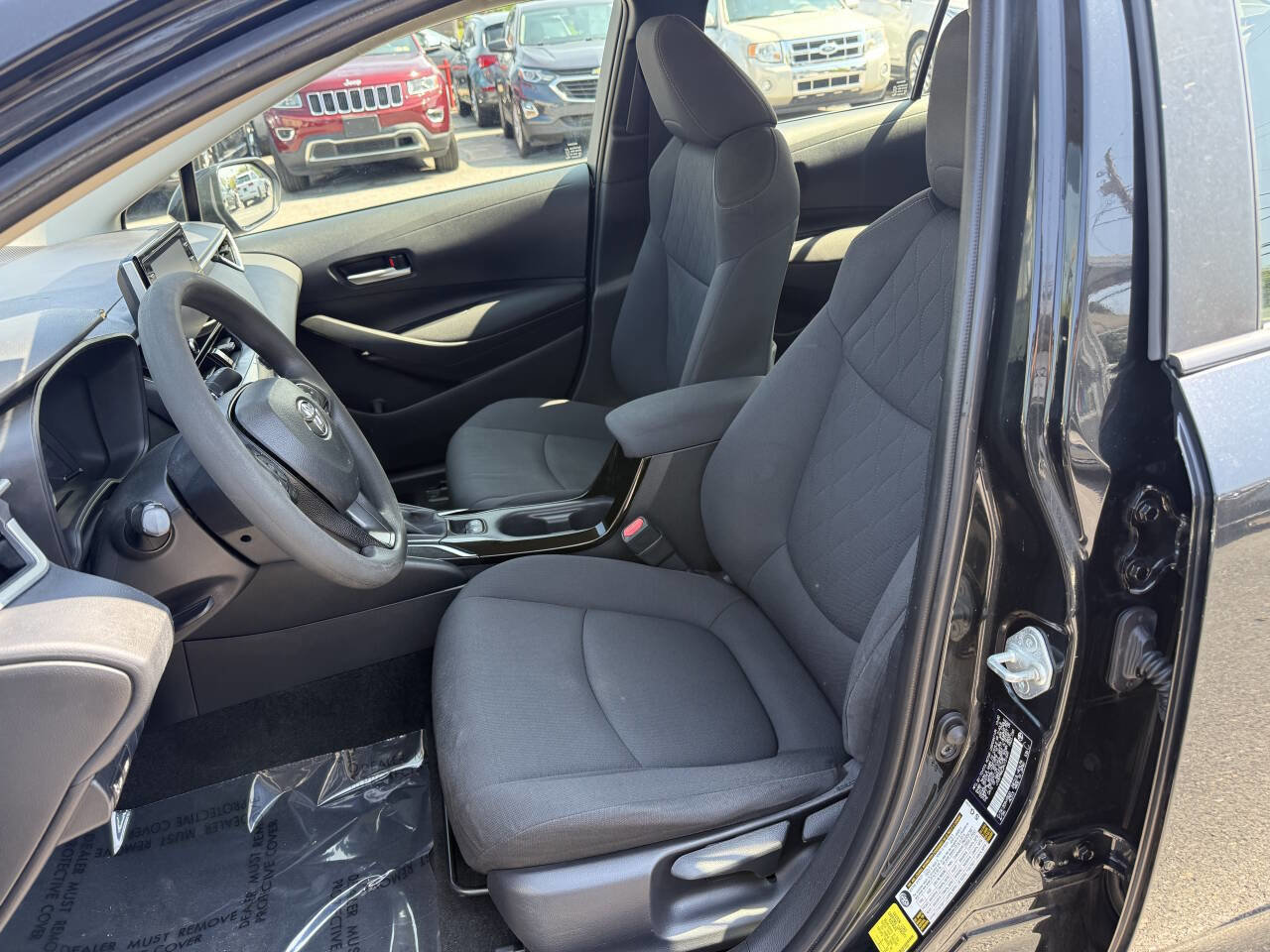 Used 2021 Toyota Corolla LE w/ Carpet Mat Package (TMS) FWD image 7