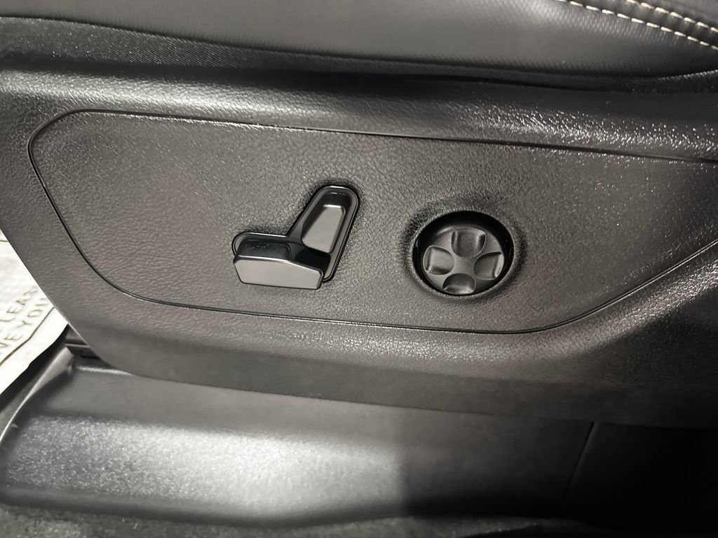 Used 2019 RAM 1500 Sport w/ Level 2 Equipment Group image 18