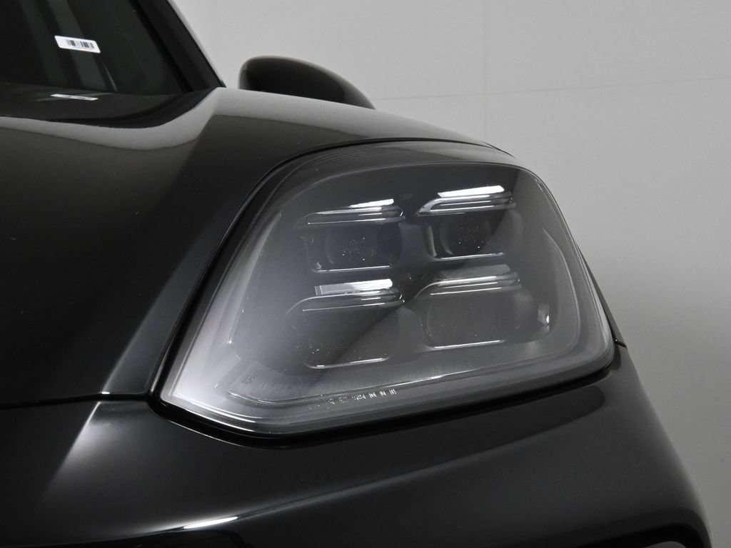 Used 2026 Porsche Cayenne S AWD/4WD image 11