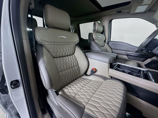 New 2026 Ford F450 Platinum w/ Platinum Plus Package image 28