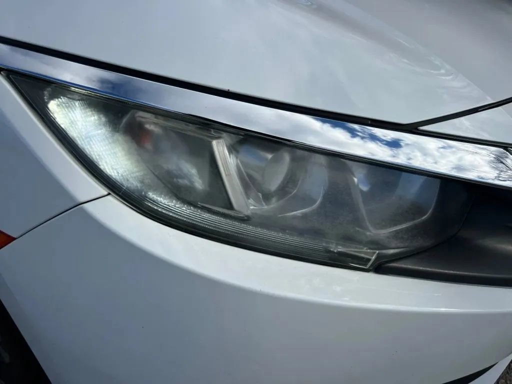 Used 2018 Honda Civic EX image 32