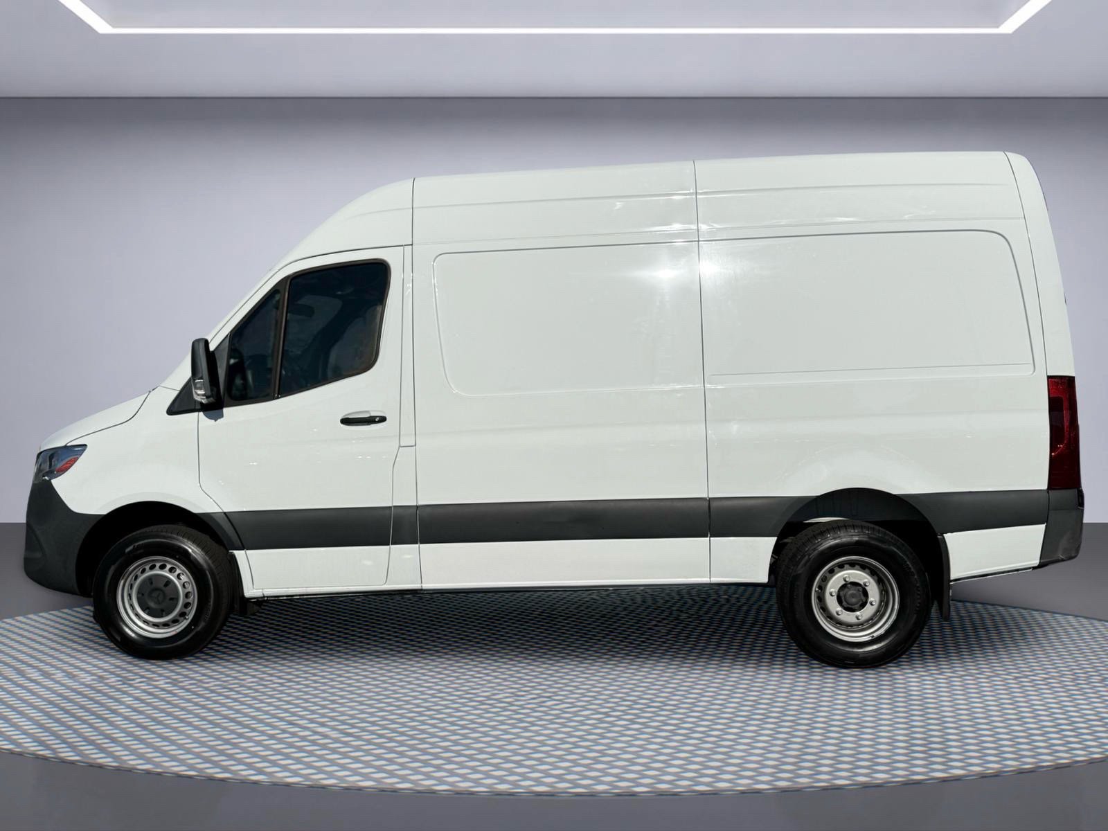 Used 2021 Mercedes-Benz Sprinter 3500 image 3