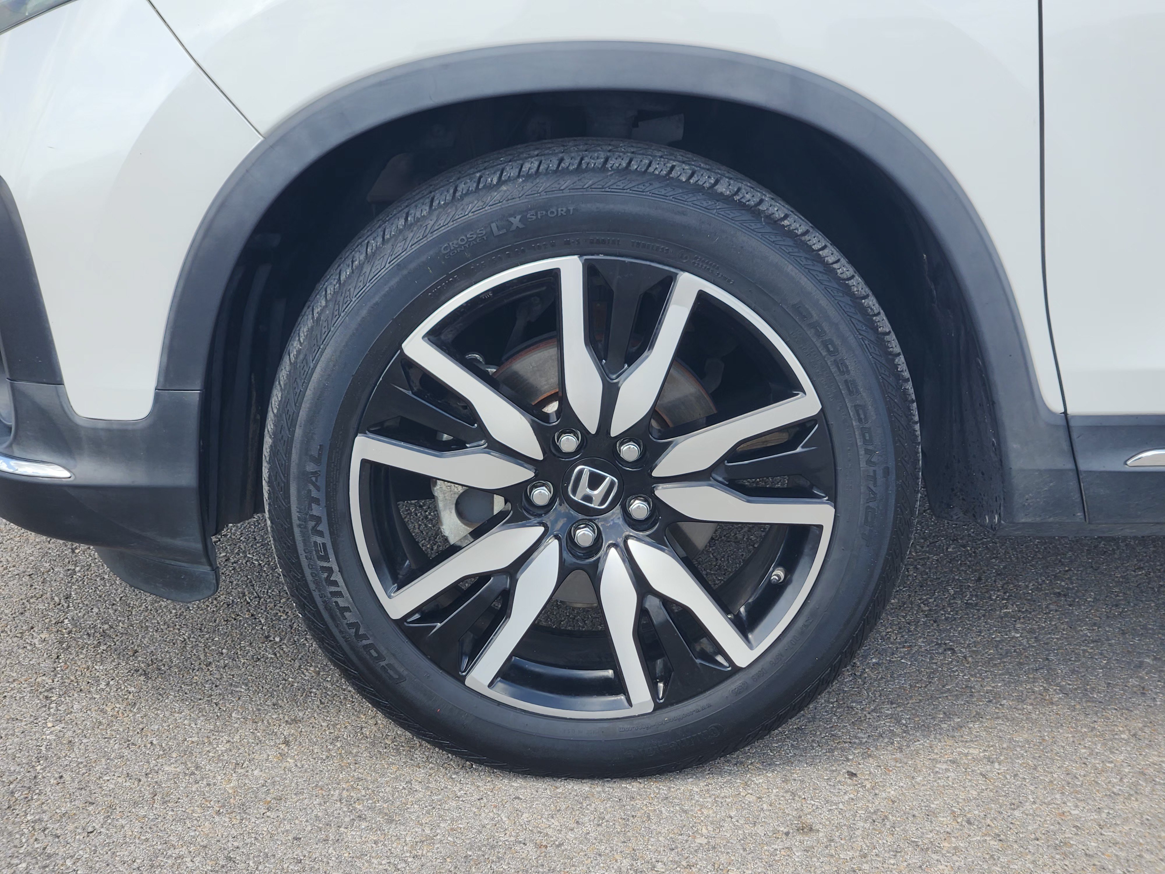 Used 2021 Honda Pilot Touring image 10