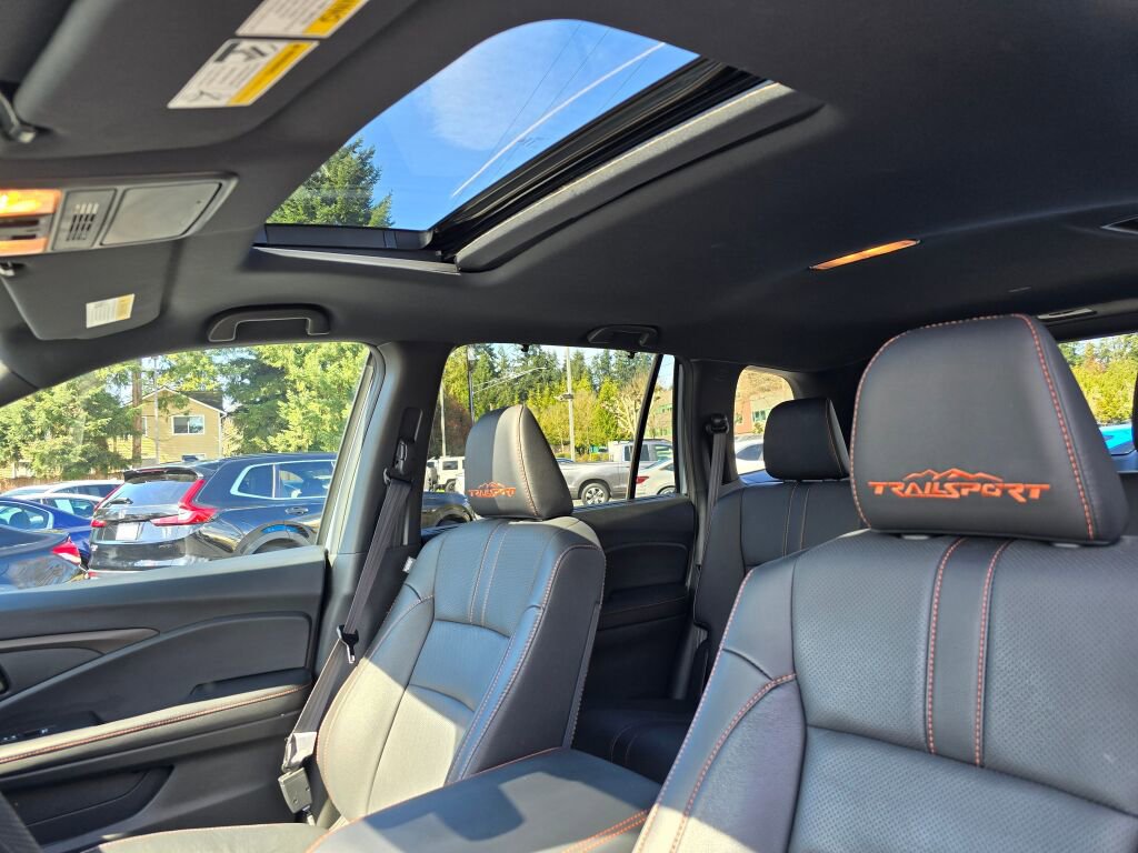 Used 2024 Honda Passport TrailSport image 4