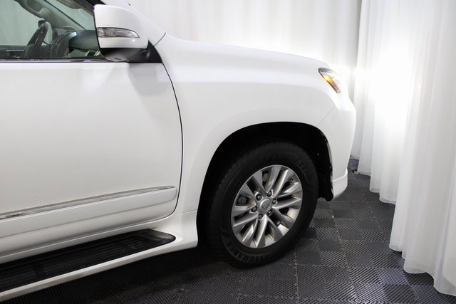 Used 2014 Lexus GX 460 image 12