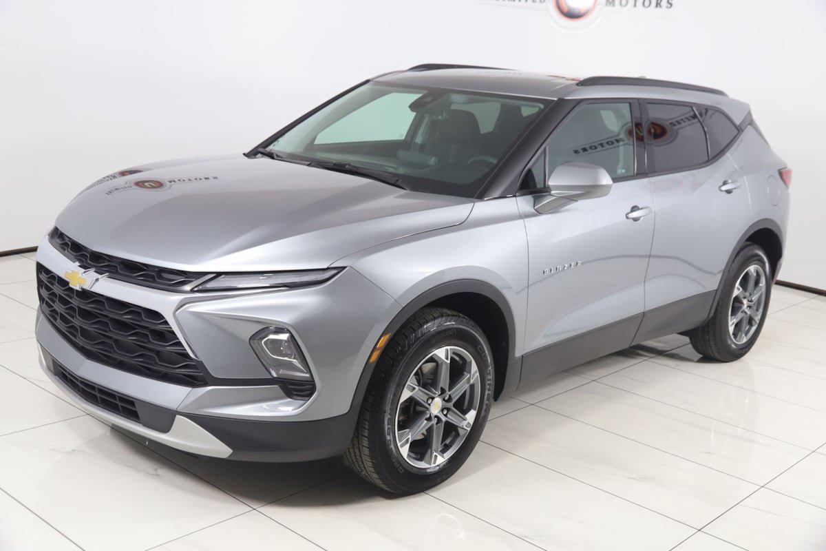 Used 2024 Chevrolet Blazer LT w/ Convenience Package FWD image 21