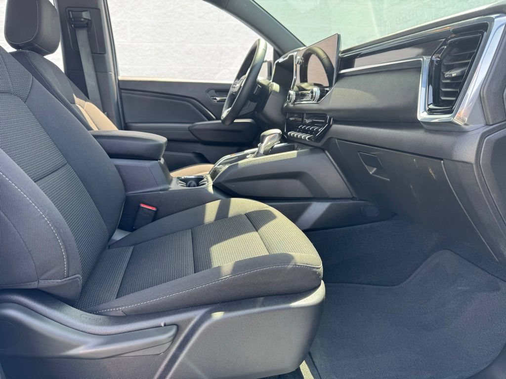 Used 2025 GMC Canyon Elevation AWD/4WD image 29