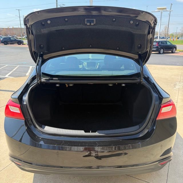 Used 2018 Chevrolet Malibu LT w/ True North Edition image 12