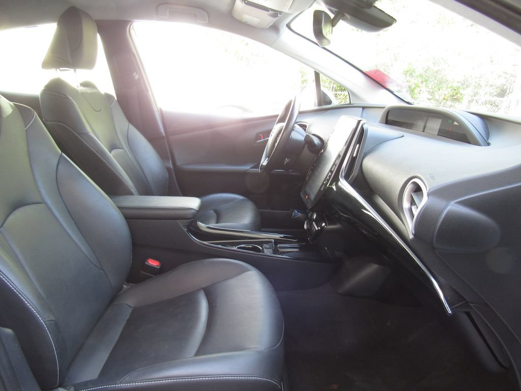 Used 2021 Toyota Prius Prime Limited FWD image 21