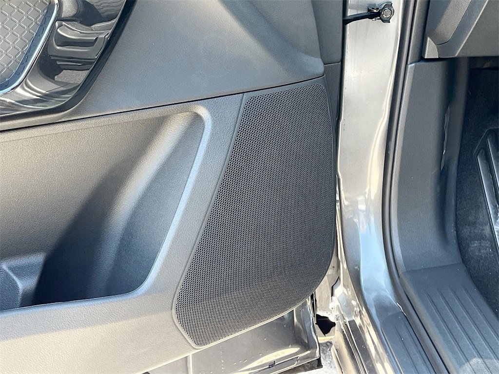 Certified 2025 Nissan Pathfinder S image 16