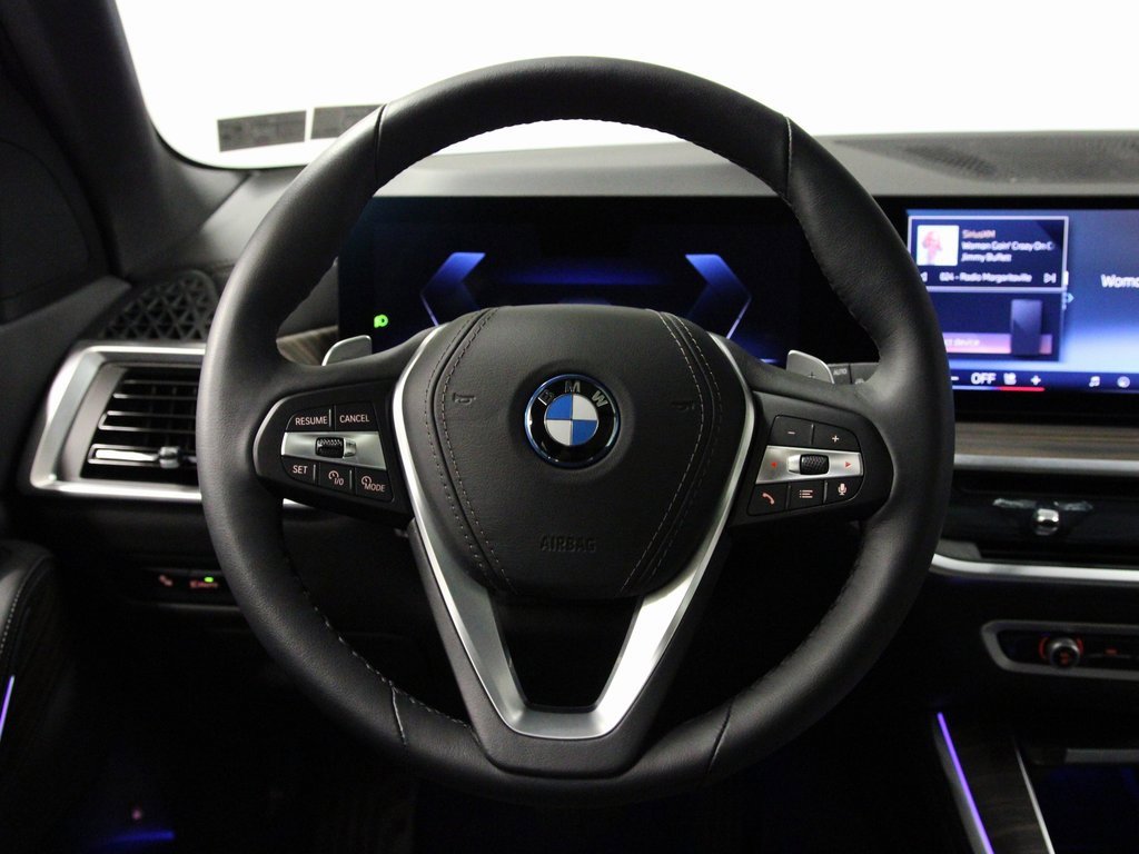 Used 2025 BMW X5 xDrive50e w/ Parking Assistance Package image 14