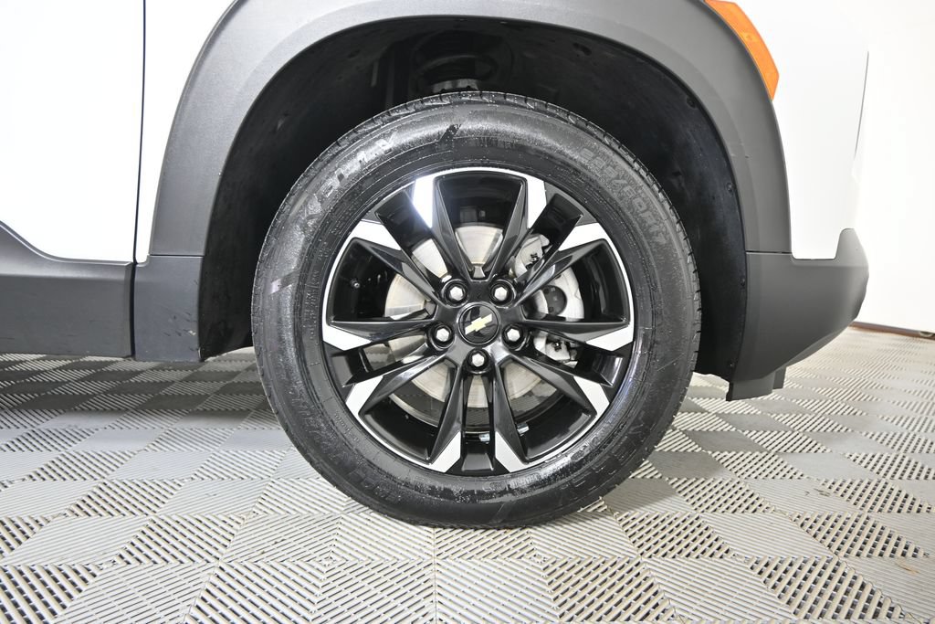 Used 2023 Chevrolet TrailBlazer LT AWD/4WD image 11