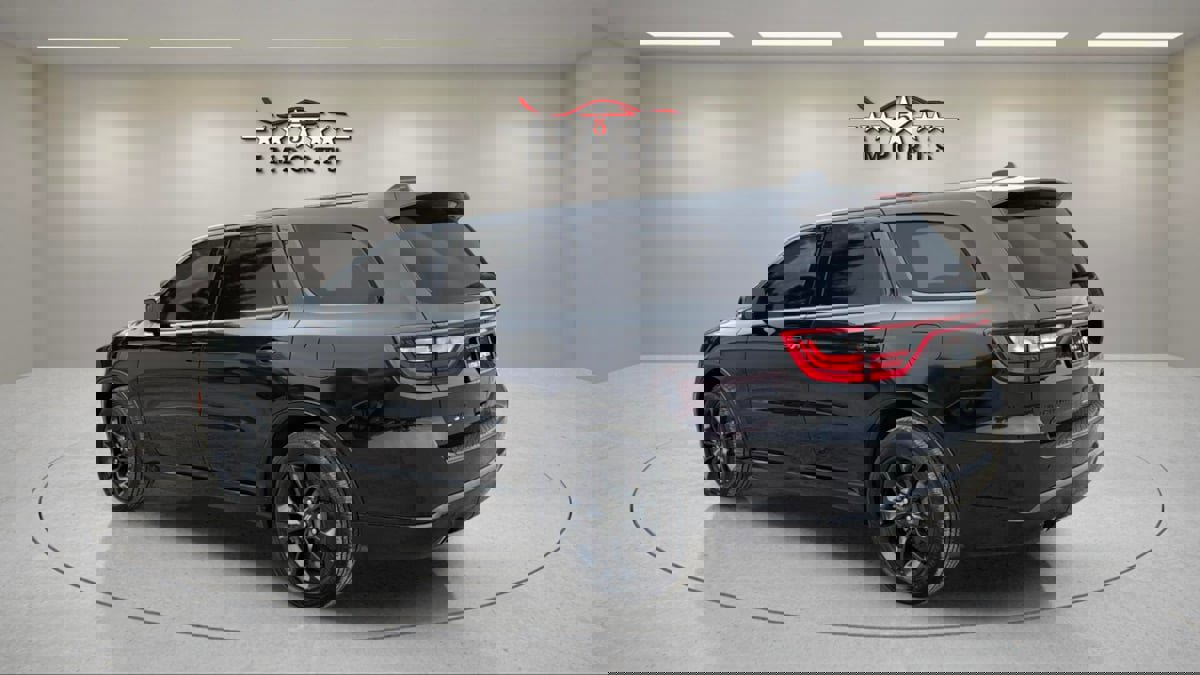 Used 2022 Dodge Durango R/T w/ Blacktop Package image 3