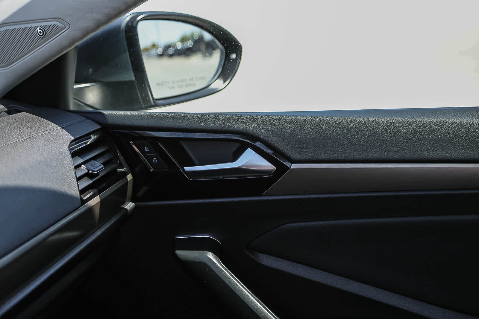 Used 2019 Volkswagen Jetta SEL Premium FWD image 20