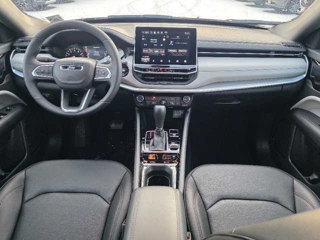 Certified 2024 Jeep Compass Limited image 2