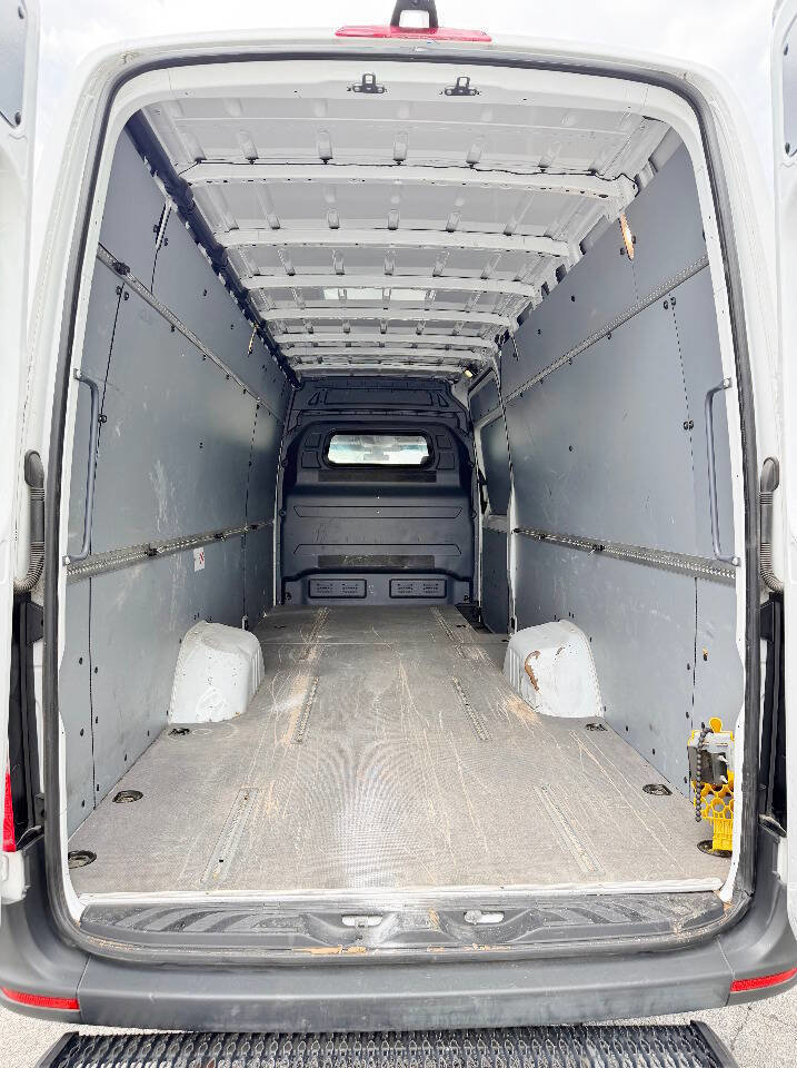 Used 2021 Mercedes-Benz Sprinter 3500 w/ Driver Convenience Package image 12