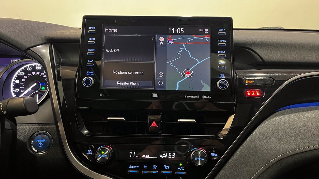 Used 2022 Toyota Camry XLE w/ Navigation Upgrade Package FWD image 19