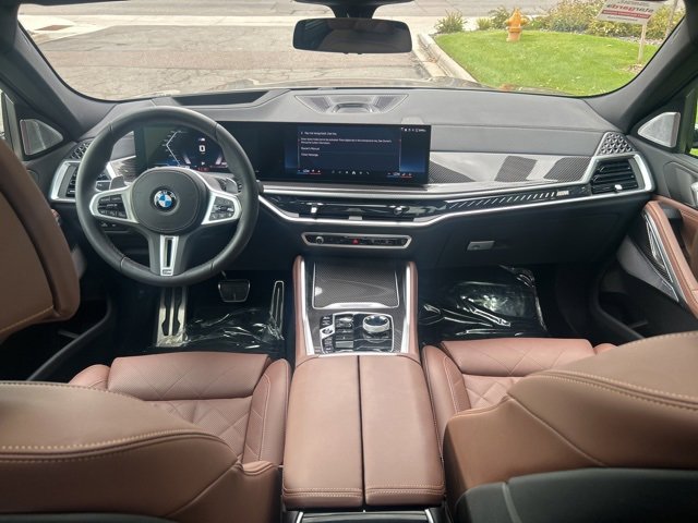 Used 2025 BMW X6 M60i w/ Executive Package image 33