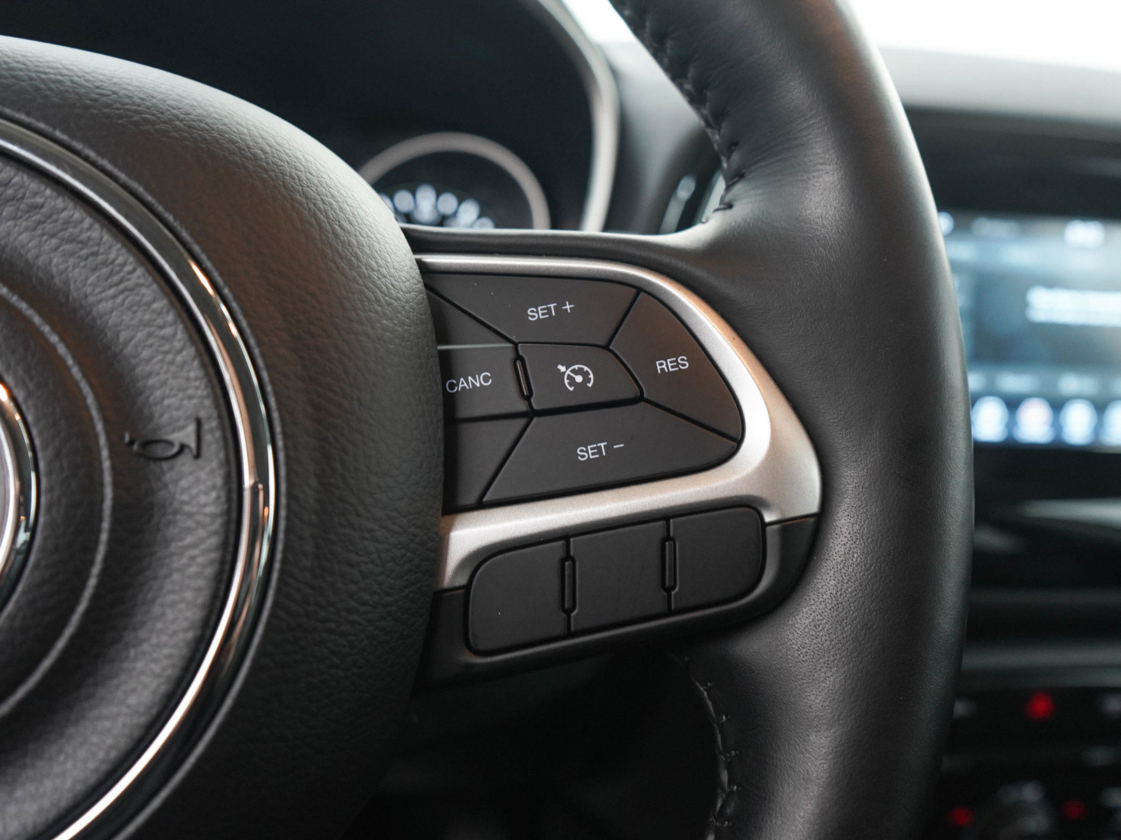 Used 2021 Jeep Compass Latitude AWD/4WD image 26