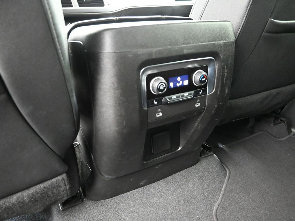 Used 2023 Chevrolet Tahoe Premier image 15