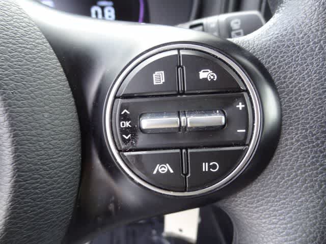 Used 2024 Kia Soul LX w/ Option Group 015 FWD image 17