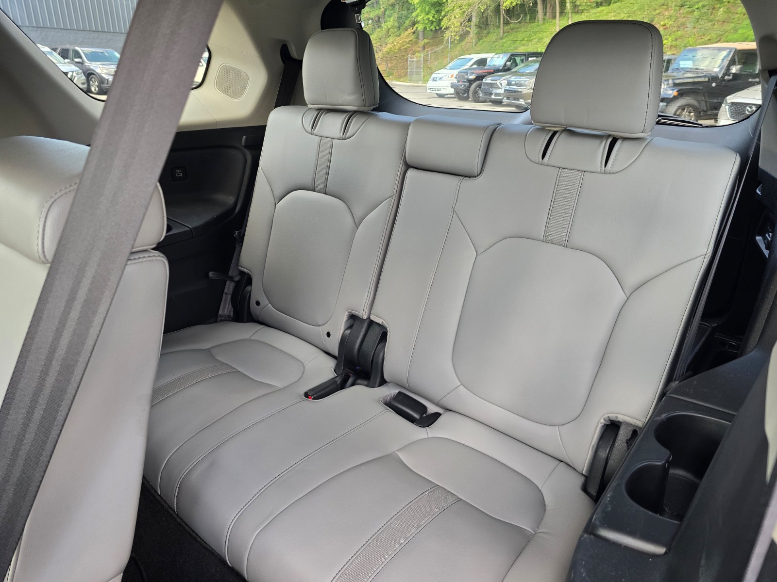 Used 2023 Honda Pilot Touring image 12