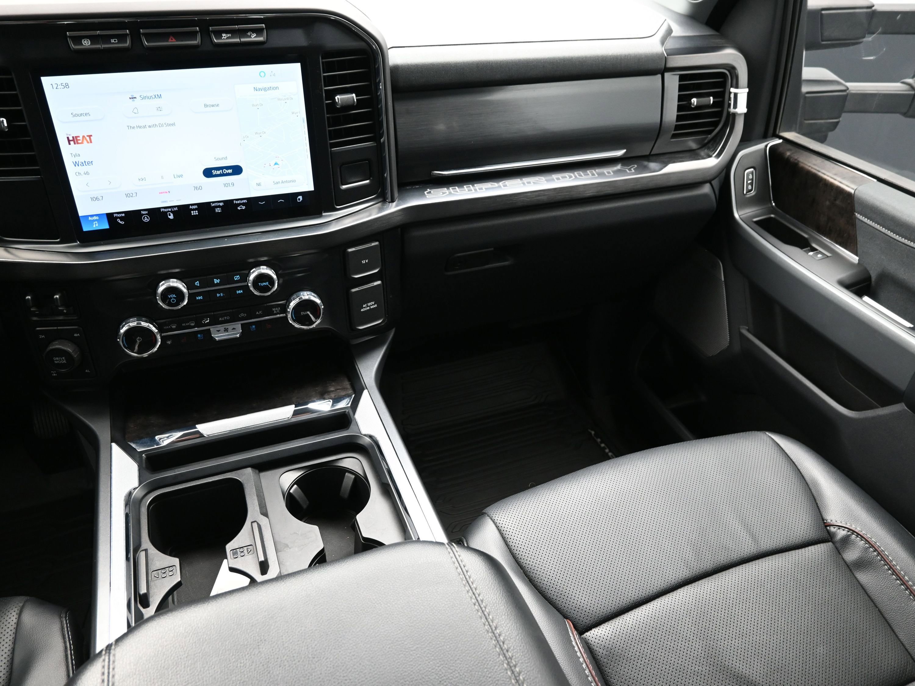 Used 2024 Ford F250 Lariat w/ Sport Appearance Package image 41