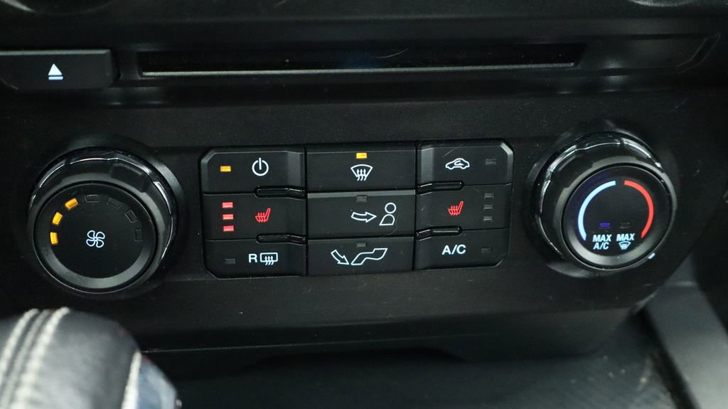 Used 2018 Ford F150 XLT w/ Equipment Group 302A Luxury image 40