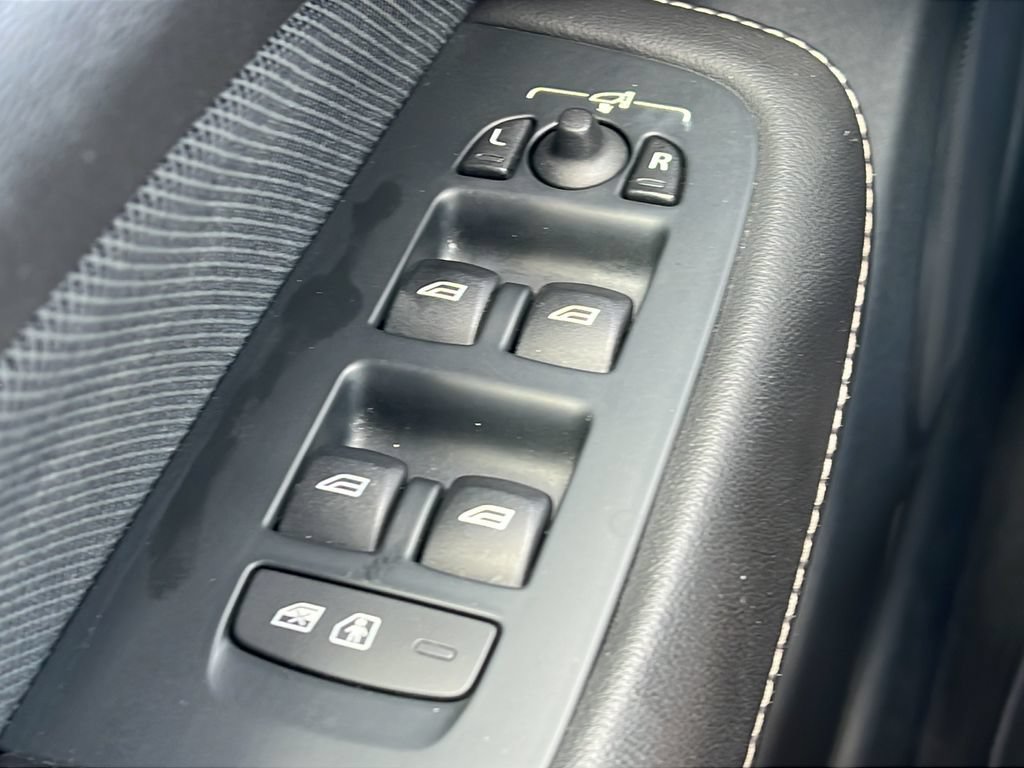 Used 2020 Volvo S60 T6 R-Design AWD/4WD image 18