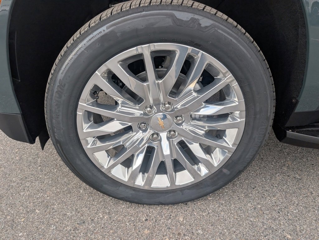 New 2025 Chevrolet Suburban RST w/ Comfort Package image 24