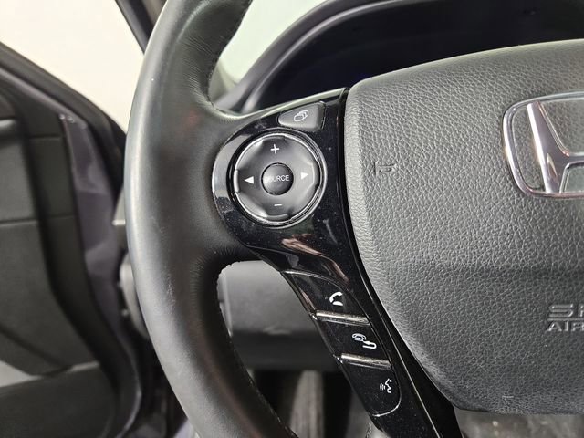 Used 2015 Honda Accord Touring image 21