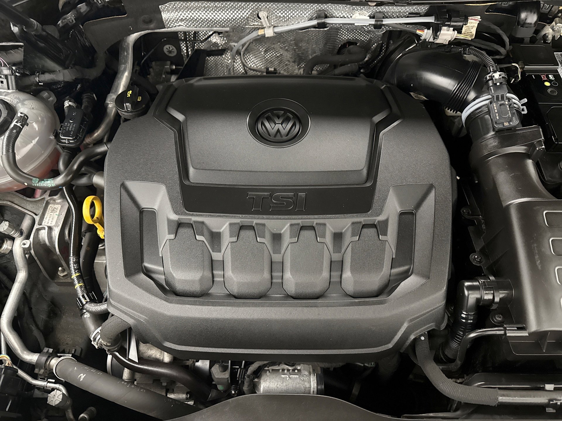 Used 2021 Volkswagen Tiguan SEL image 27