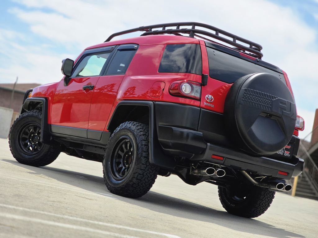 Used 2012 Toyota FJ Cruiser 4WD w/ Trail Teams Special Edition image 2